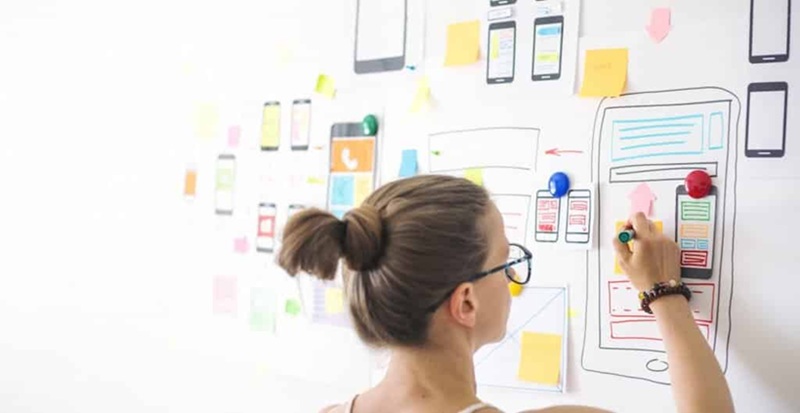 Giao diện quản trị của wordpress và shopify
